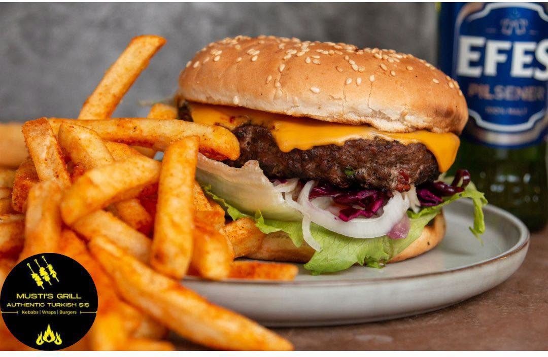 Beef burger with chips